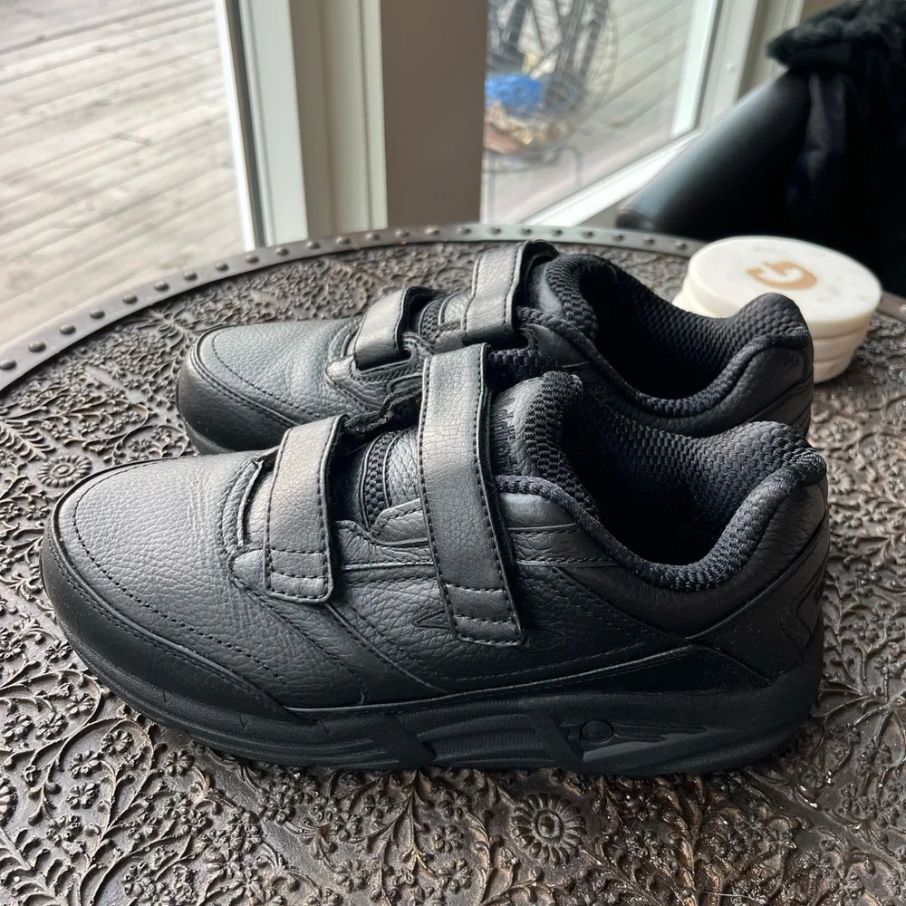 🖤NEW BROOKS ADDICTION WALKER V STRAP WALKING BLACK SHOES 8.5 2E 8.5 EXTRA WIDE - Picture 6 of 11